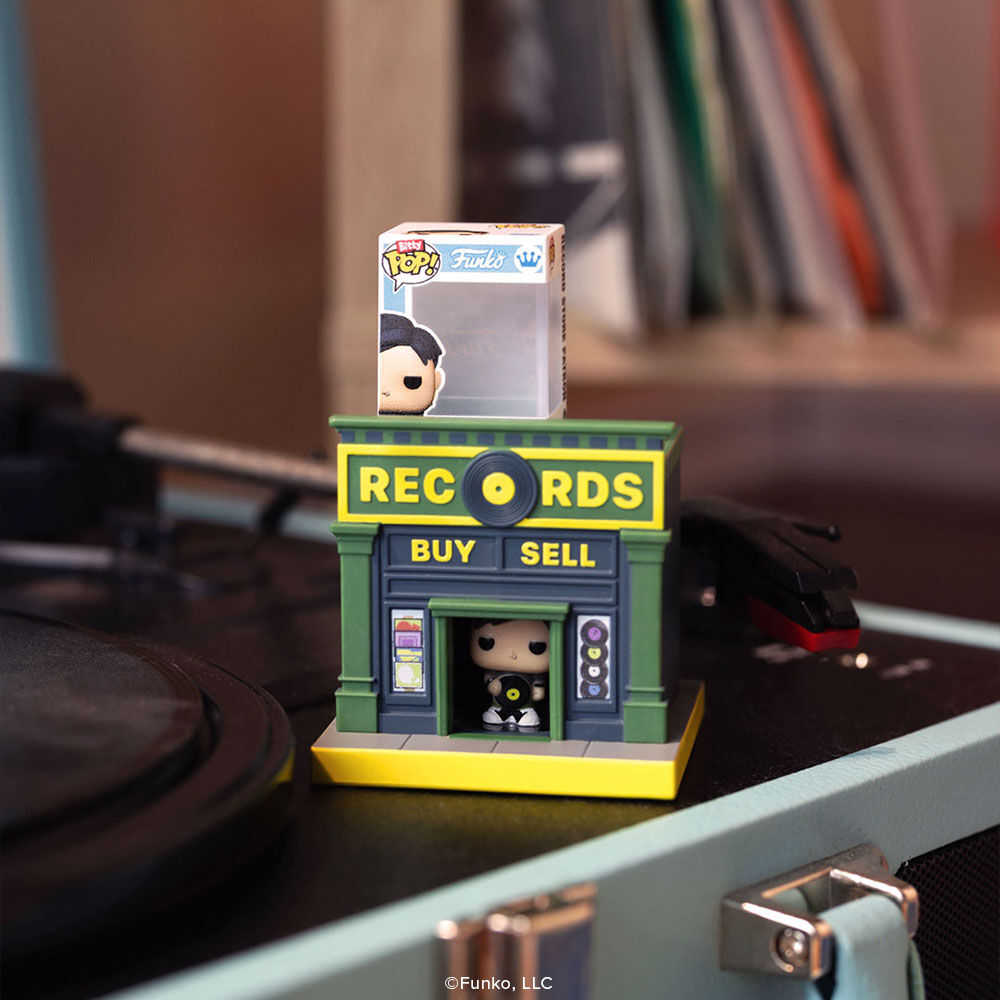Bitty Pop! Towns Patron & Record Store - US 0098